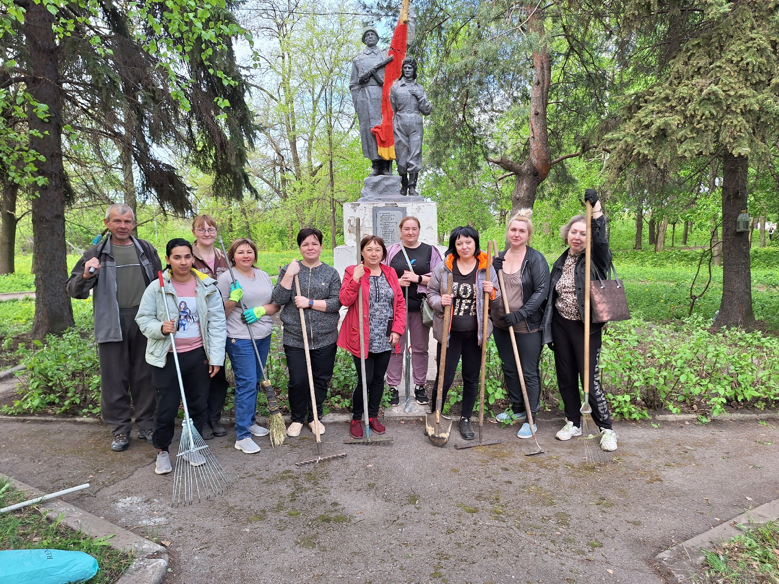 Собираемся на субботник!.